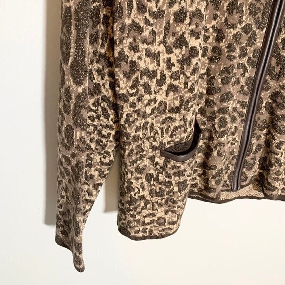 Chico's animal print zipper close long sleeve faux leather detail shirt cardigan - Picture 2 of 10
